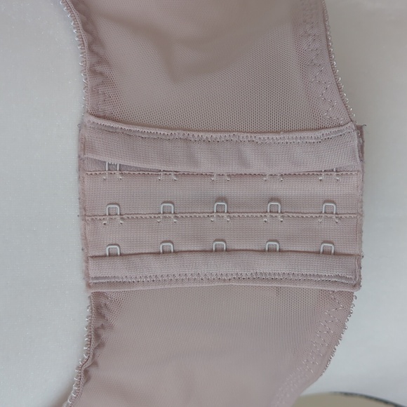 Bali Satin Tracings Full Coverage Underwire Minimizer Bra 48D Light Rose - Picture 11 of 14